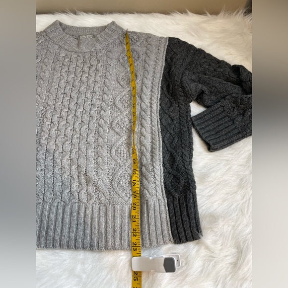 J crew oversized cable knit crewneck color block Gray Sweater - Picture 8 of 10